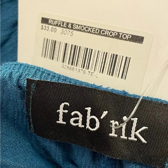 Fab’rik Ruffled & Smocked Cropped Top‎ Large - Picture 3 of 4